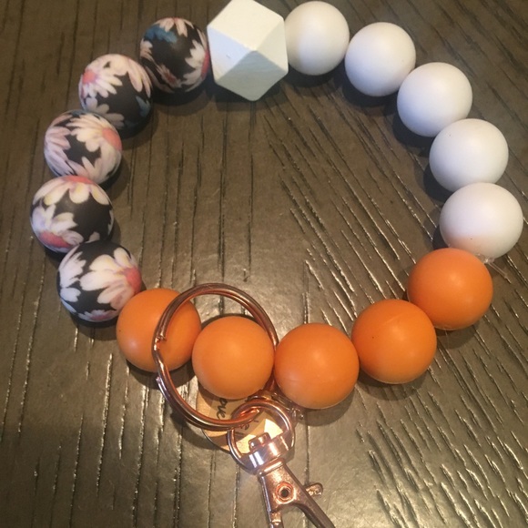 Custom-made bracelet (two)& can be converted to a key chain. Has a bible verse. - Picture 9 of 13